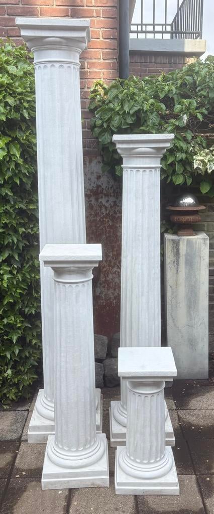 4 witte kunststof zuilen, Ophalen, Gebruikt