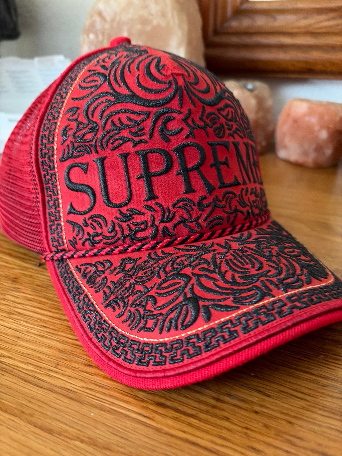 Supreme Vaquero Mesh Hat Rood - Exclusieve Trucker Cap, Ophalen of Verzenden, Nieuw, One size fits all, Pet