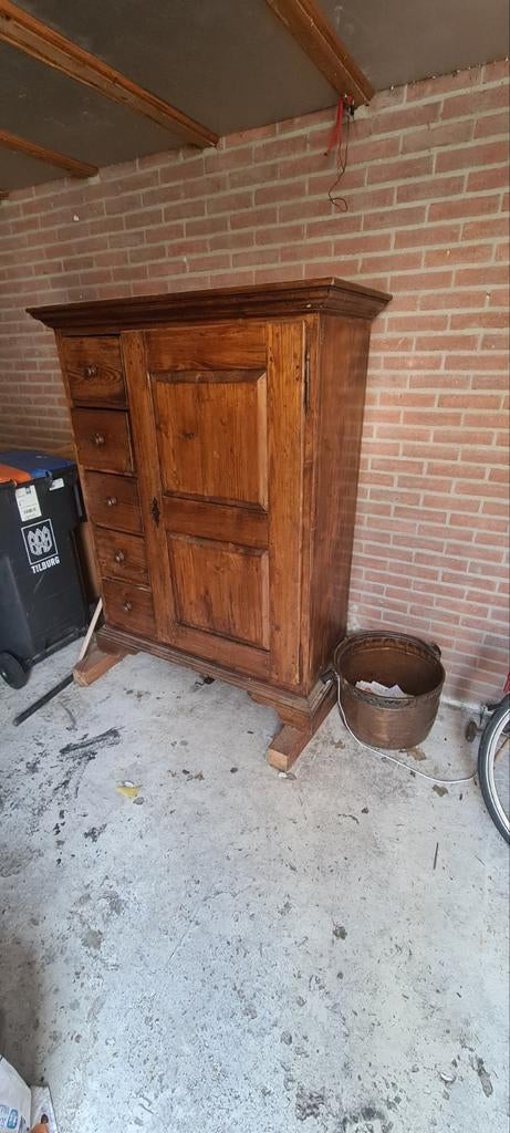 Antieke houten kast met lades en deuren, Antiek en Kunst, Antiek | Meubels | Kasten, Ophalen of Verzenden