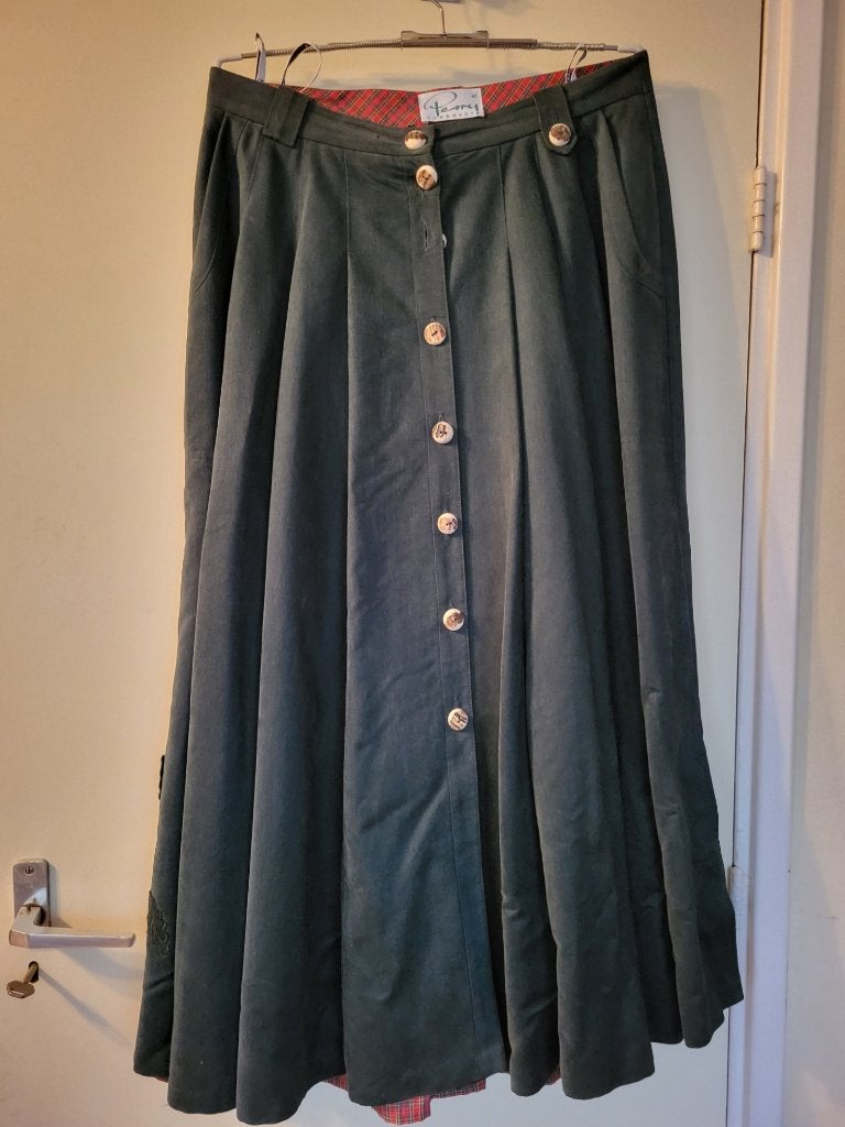 rok klederdracht, Maat 42/44 (L), Ophalen of Verzenden, Zo goed als nieuw, Onder de knie