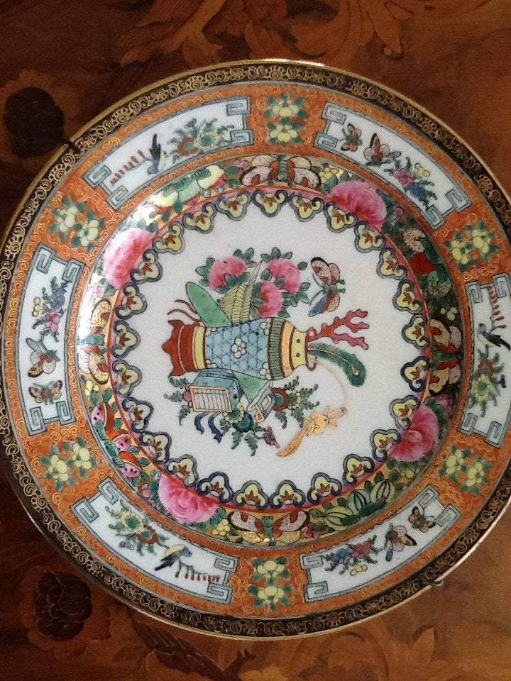 Decoratief Chinees wandbord met kleurrijke beschildering, Antiek en Kunst, Antiek | Wandborden en Tegels, Ophalen of Verzenden