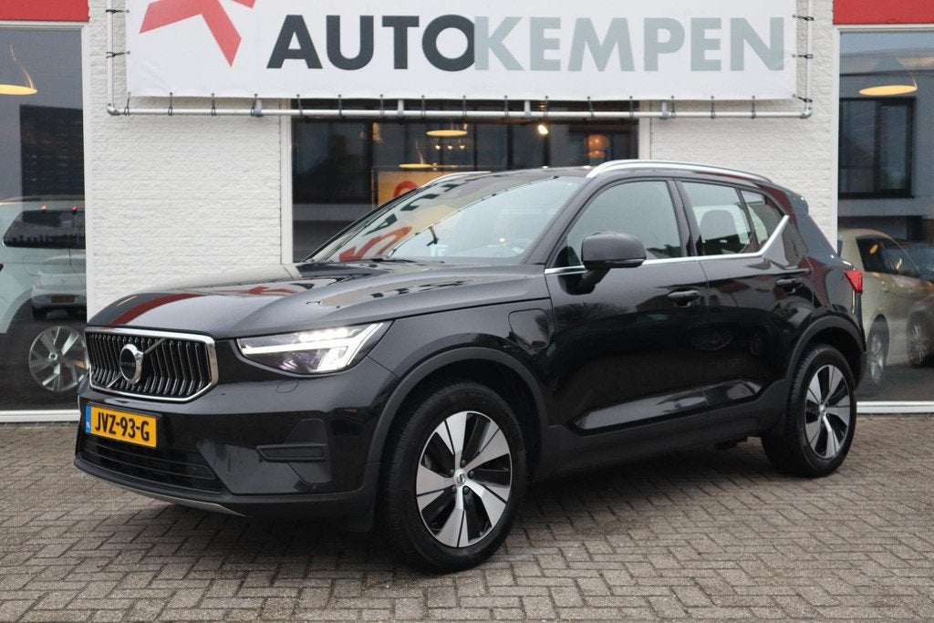 Volvo XC40 1.5 T4 RECHARGE INSCRIPTION NAVI|APPLE CARP|STOEL, Auto's, Volvo, Stof, 1712 kg, Zwart, Plug-in hybride