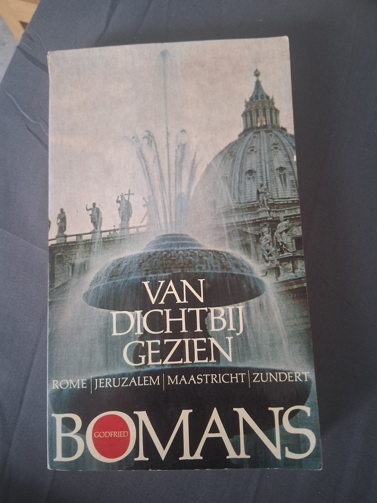Van Dichtbij Gezien - Godfried Bomans (Boek), Ophalen of Verzenden, Gelezen, Godfried Bomans, Nederland