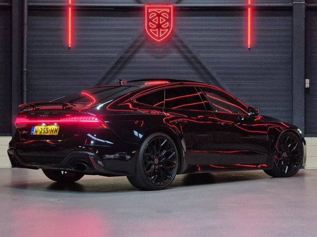 Audi RS7 4.0 TFSI Quattro |DYNAMIC-PLUS|B&O|PANO|360|22"VOSS, Automaat, Gebruikt, Zwart, Leder