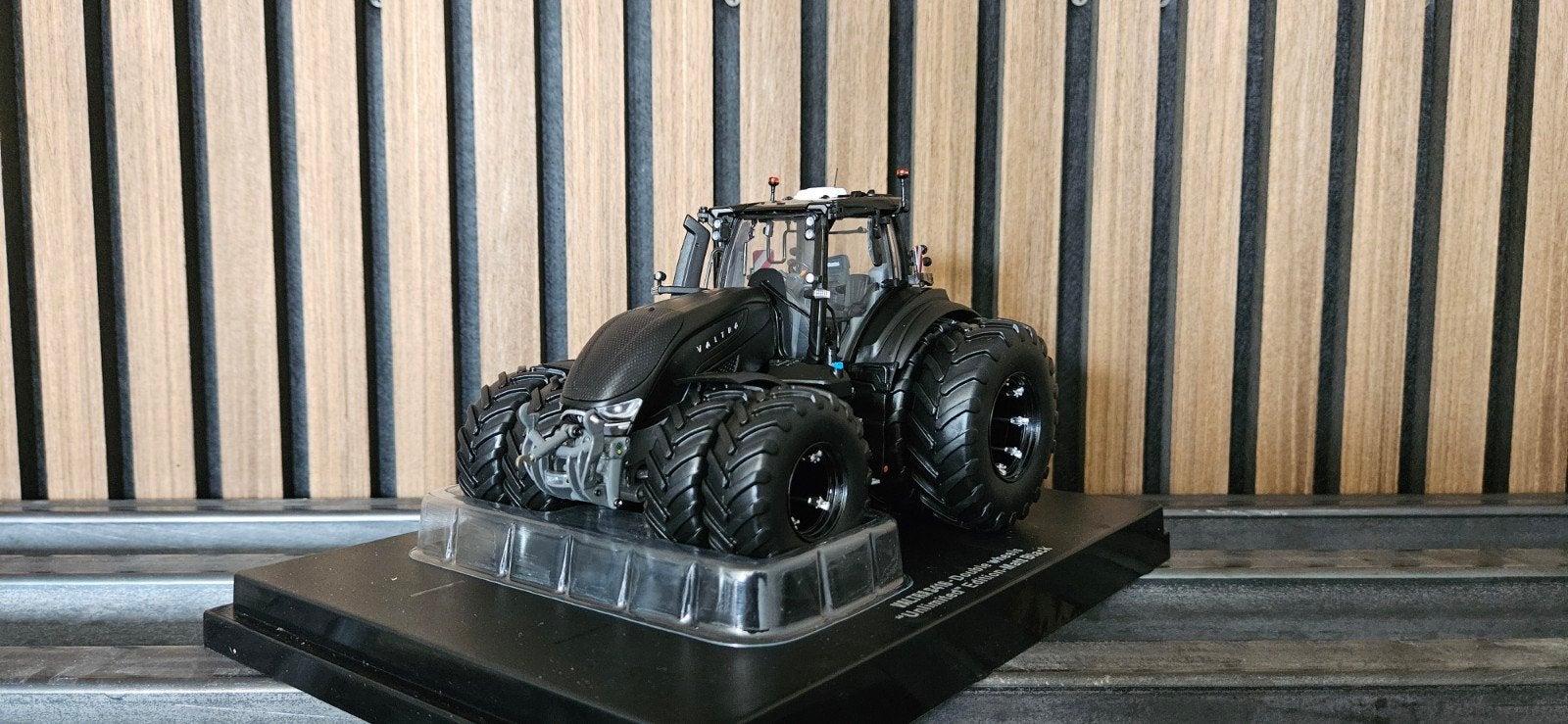 Valtra S416 Unlimited 1:32, Ophalen of Verzenden, Nieuw, Tractor of Landbouw, Universal Hobbies