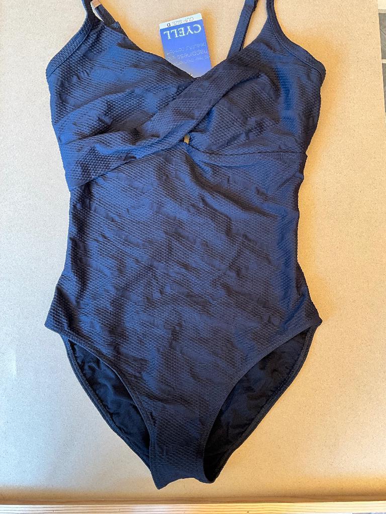 Texture Badpak Zwart badpak van Cyell maat 42D, Kleding | Dames, Badmode en Zwemkleding, Zwart, Nieuw, Badpak, Ophalen of Verzenden