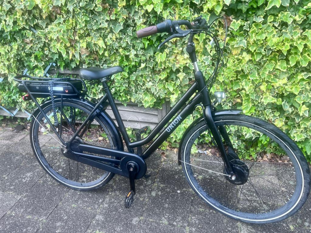 Union elektrische damesfiets 53 cm, Fietsen en Brommers, Elektrische fietsen, Overige merken, Ophalen of Verzenden, Zo goed als nieuw