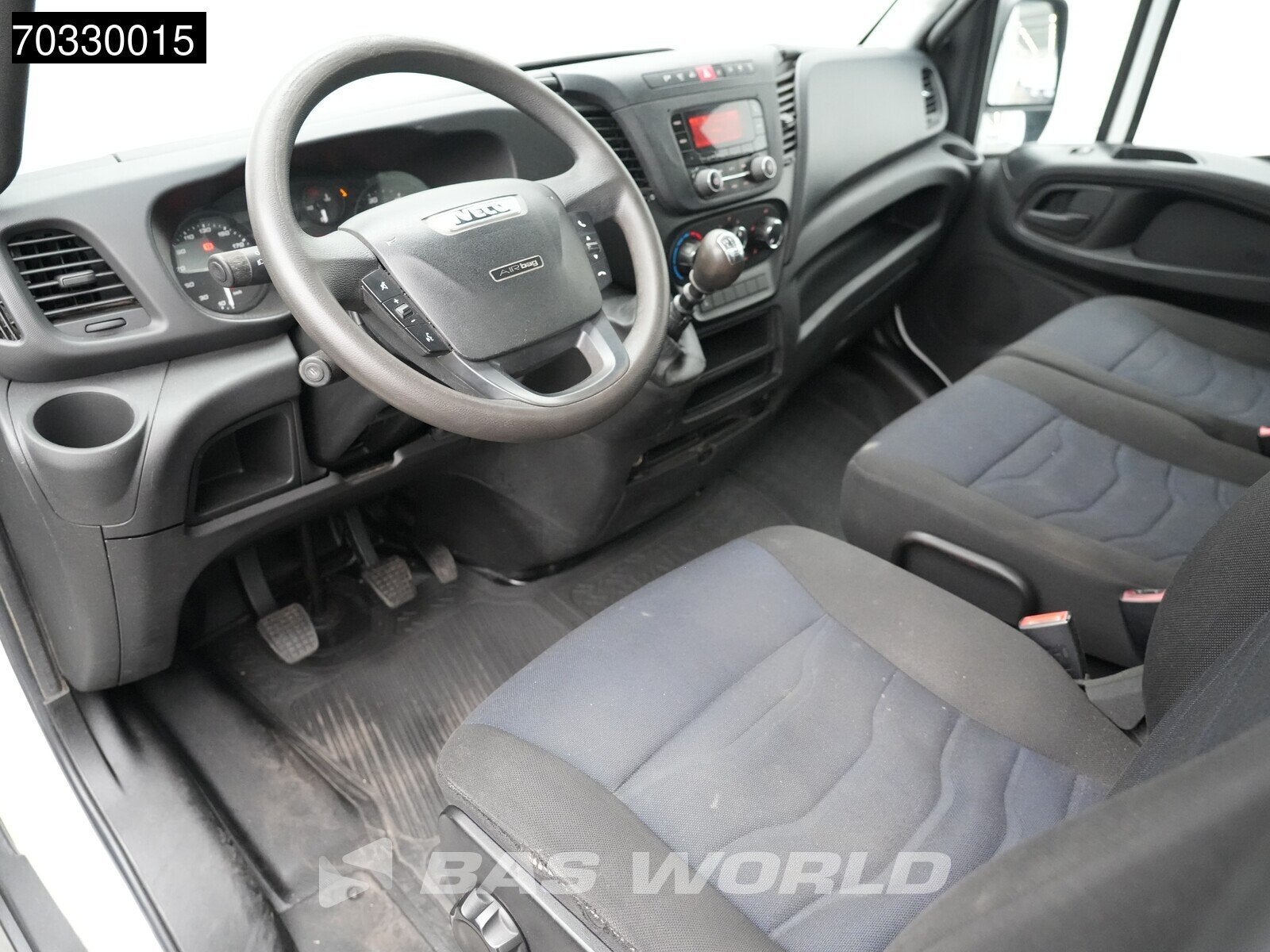 Iveco Daily 35C14 Kipper met Kist Dubbellucht 3,5t Trekhaak, Auto's, Bestelauto's, Gebruikt, Euro 6, Iveco, Wit