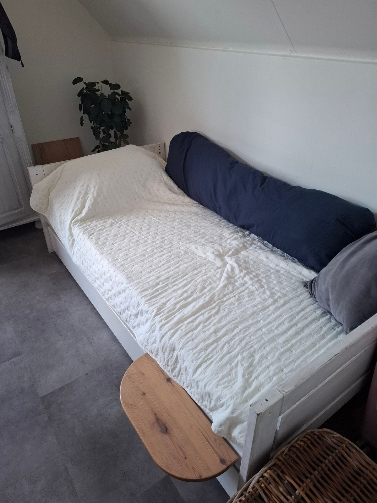Lifetime bed whitewash met gebruikerssporen, Ophalen, Gebruikt, 90 cm, Eenpersoons