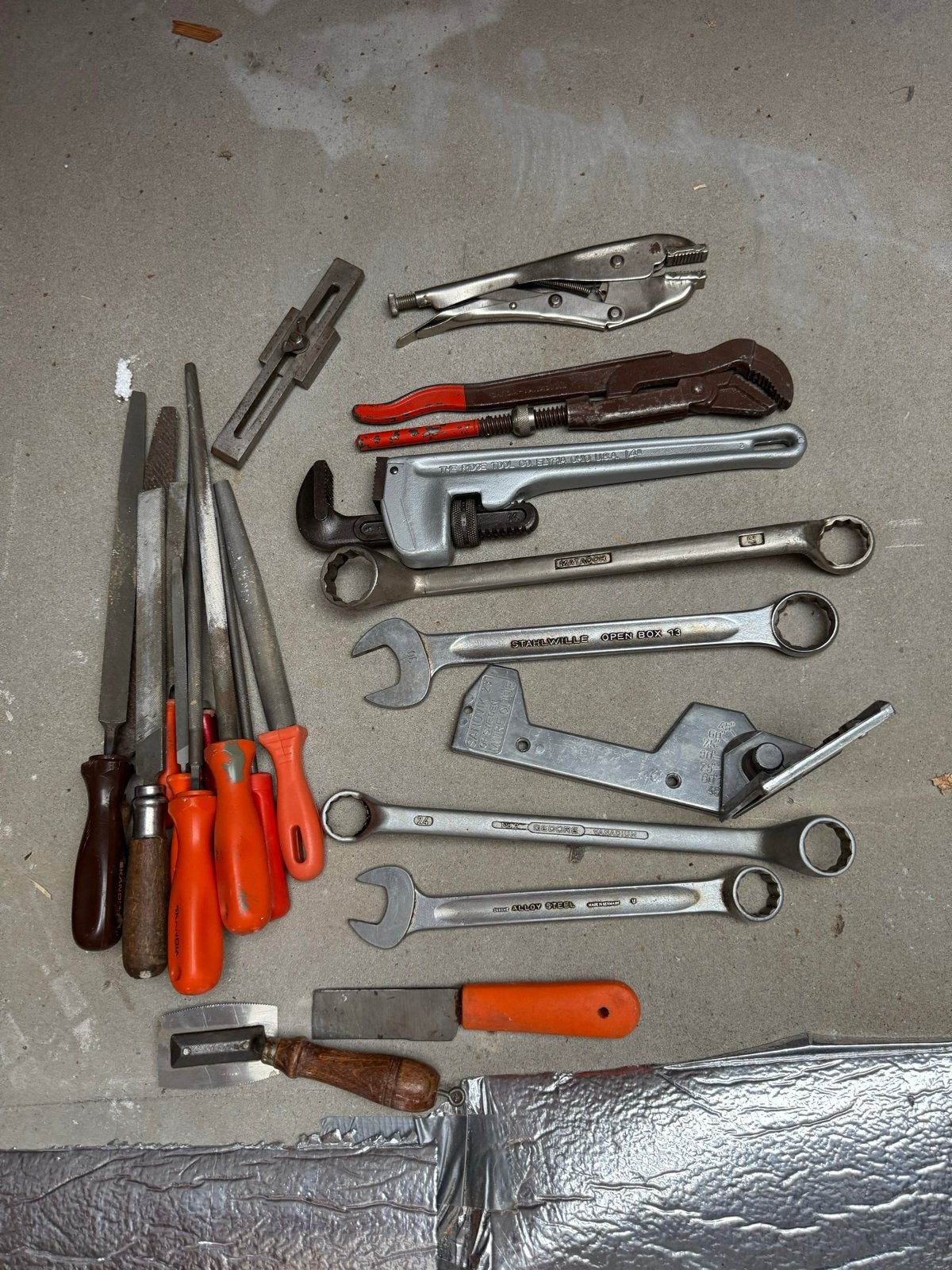 Diverse gereedschapsoorten: sleutels, vijlen, tangen, Ophalen, Gebruikt, Vijl/Rasp, Gedore