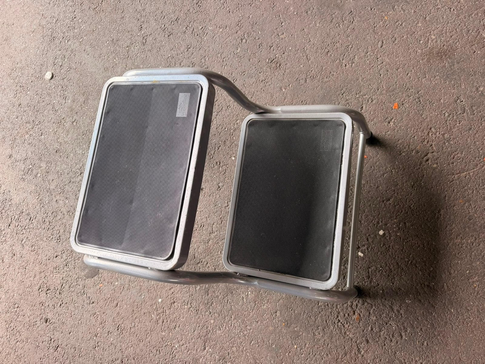 Vrijbuiter caravan camper opstap trap - 2 treden, Caravans en Kamperen, Ophalen of Verzenden, Gebruikt