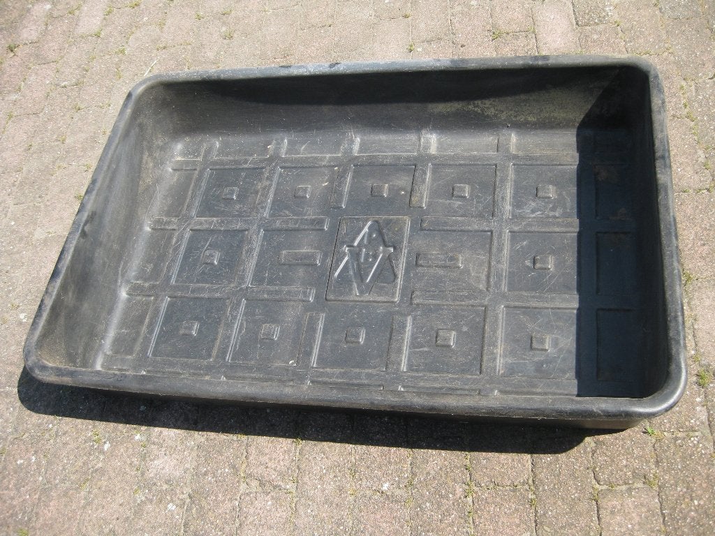 Kofferbak bak lekbak opvangbak waterbak, Ophalen, Gebruikt
