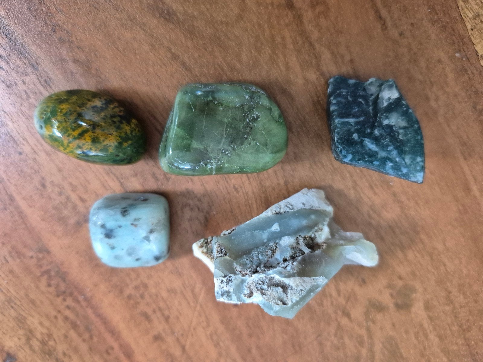 5 groene edelstenen, Ophalen of Verzenden, Groen