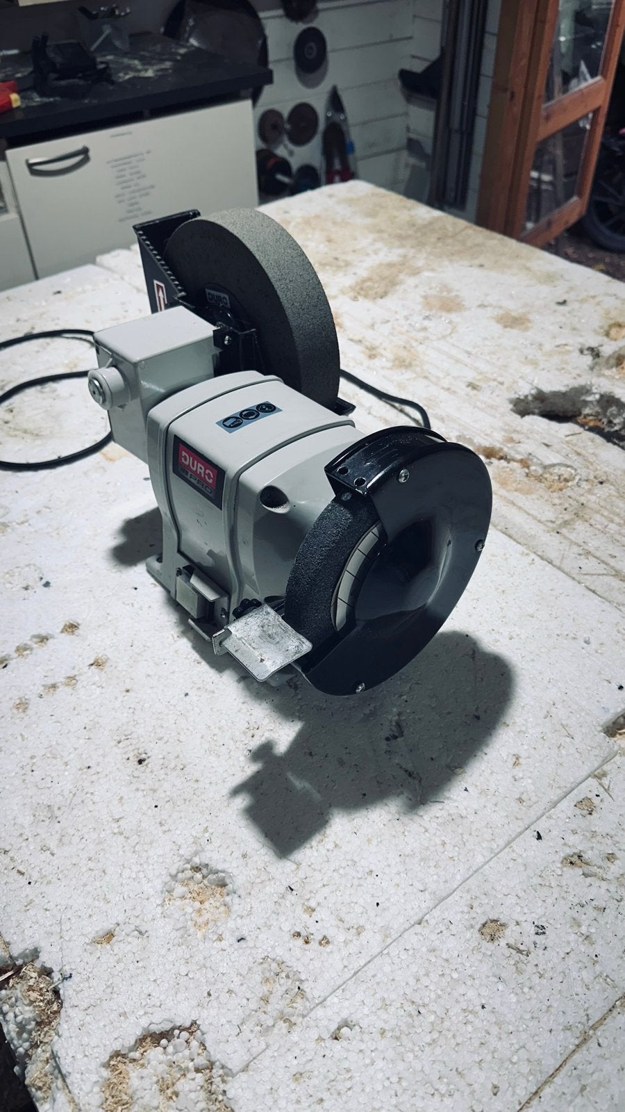 Duro Nat-droogslijper D-NTS 184 - Werkbankslijpmachine, Ophalen of Verzenden, Gebruikt, Minder dan 700 watt, Werkbankslijpmachine