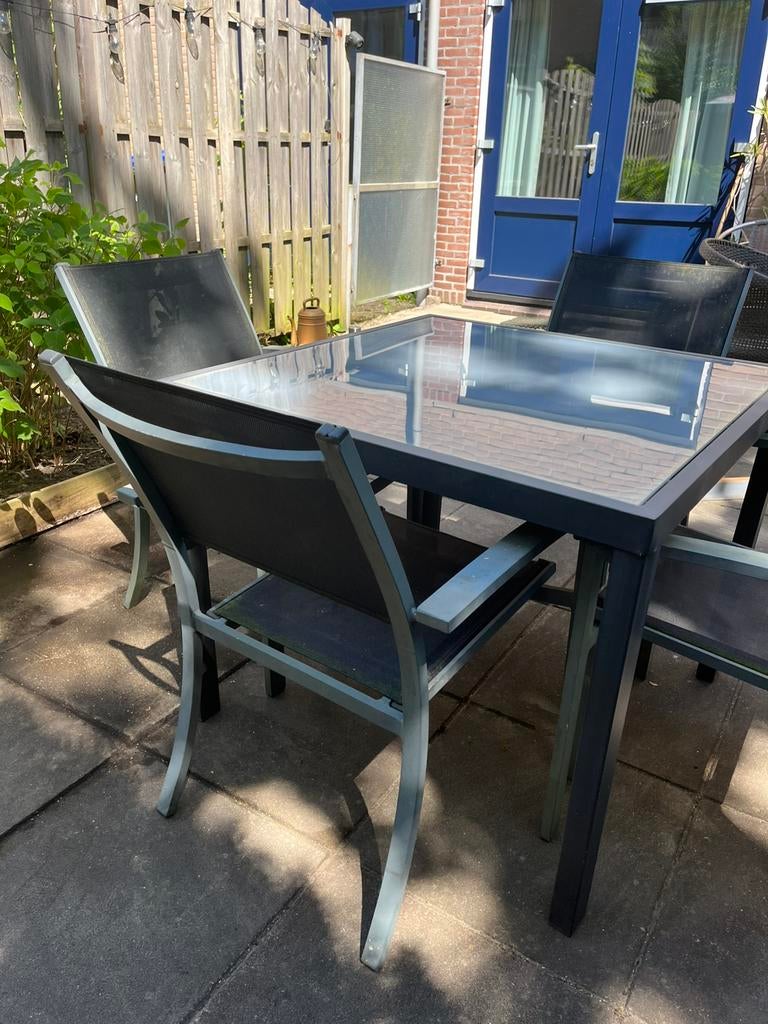 Tuintafel met stoelen, Ophalen, 4 zitplaatsen, Gebruikt, Eettafel