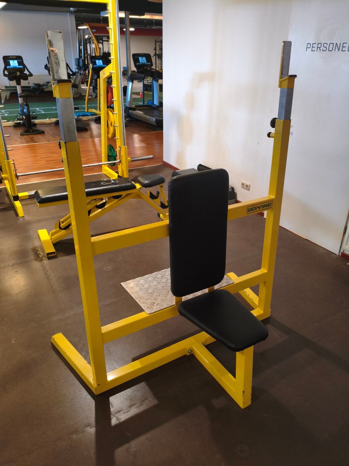 Grün Sport Krachtstation - Shoulder press, Ophalen, Gebruikt, Rug, Krachtstation