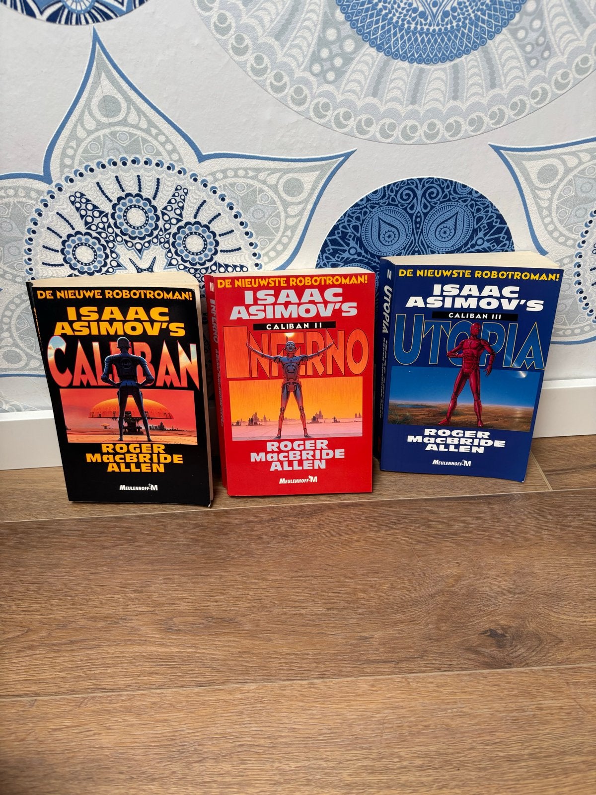 Isaac Asimov's Caliban Trilogie - 3 Paperback Boeken, Ophalen of Verzenden, Gelezen