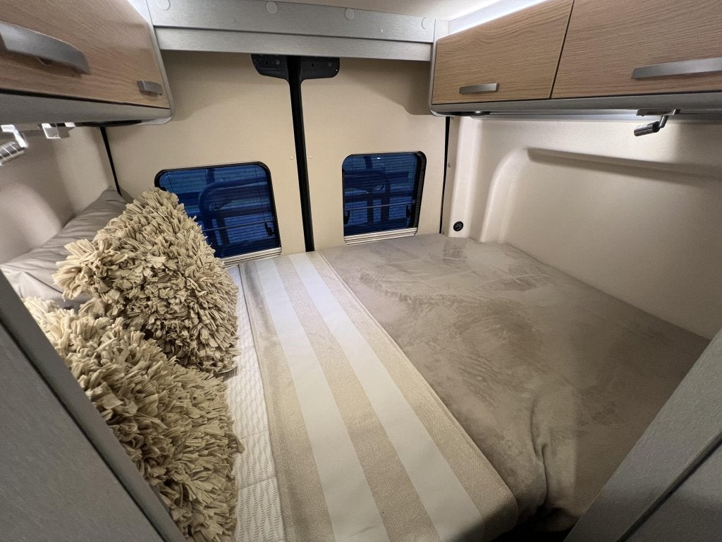 Hymer Free S600 AUTOMAAT DWARSBED + HEFBED FIETSENDRAGER, Caravans en Kamperen, Automaat, Ringverwarming, Bedrijf, Diesel