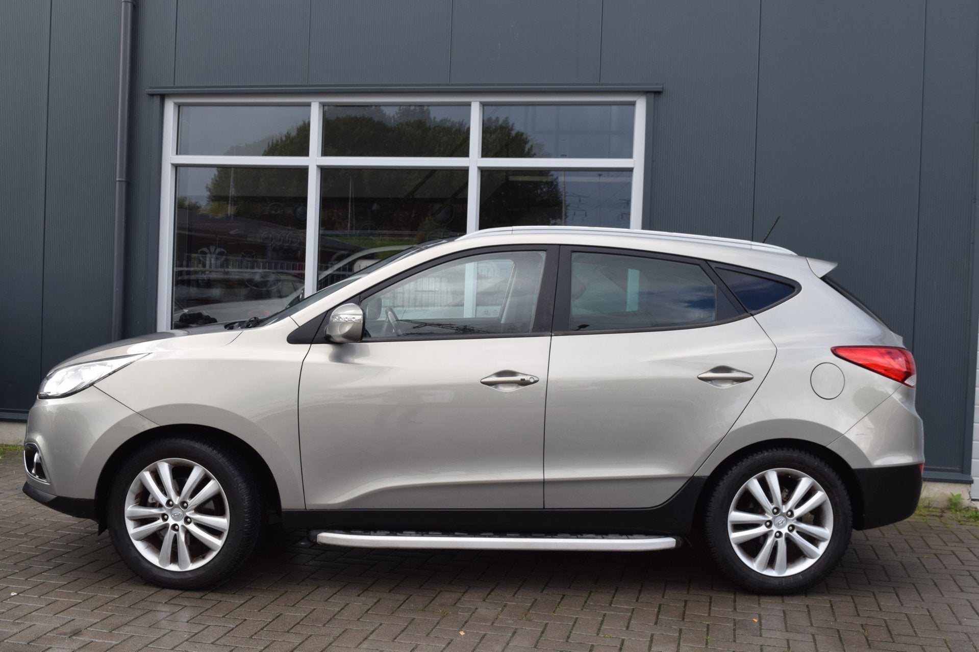Hyundai Ix35 2.0i i-Catcher | Automaat | Pano | NAP + APK 8-, Gebruikt, Zwart, 4 cilinders, 163 pk