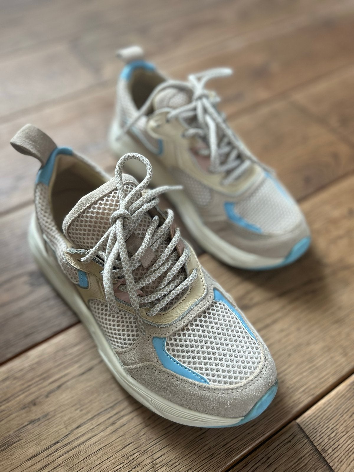 Manfield sneakers beige/blauw, Beige, Ophalen of Verzenden, Sneakers of Gympen, Zo goed als nieuw