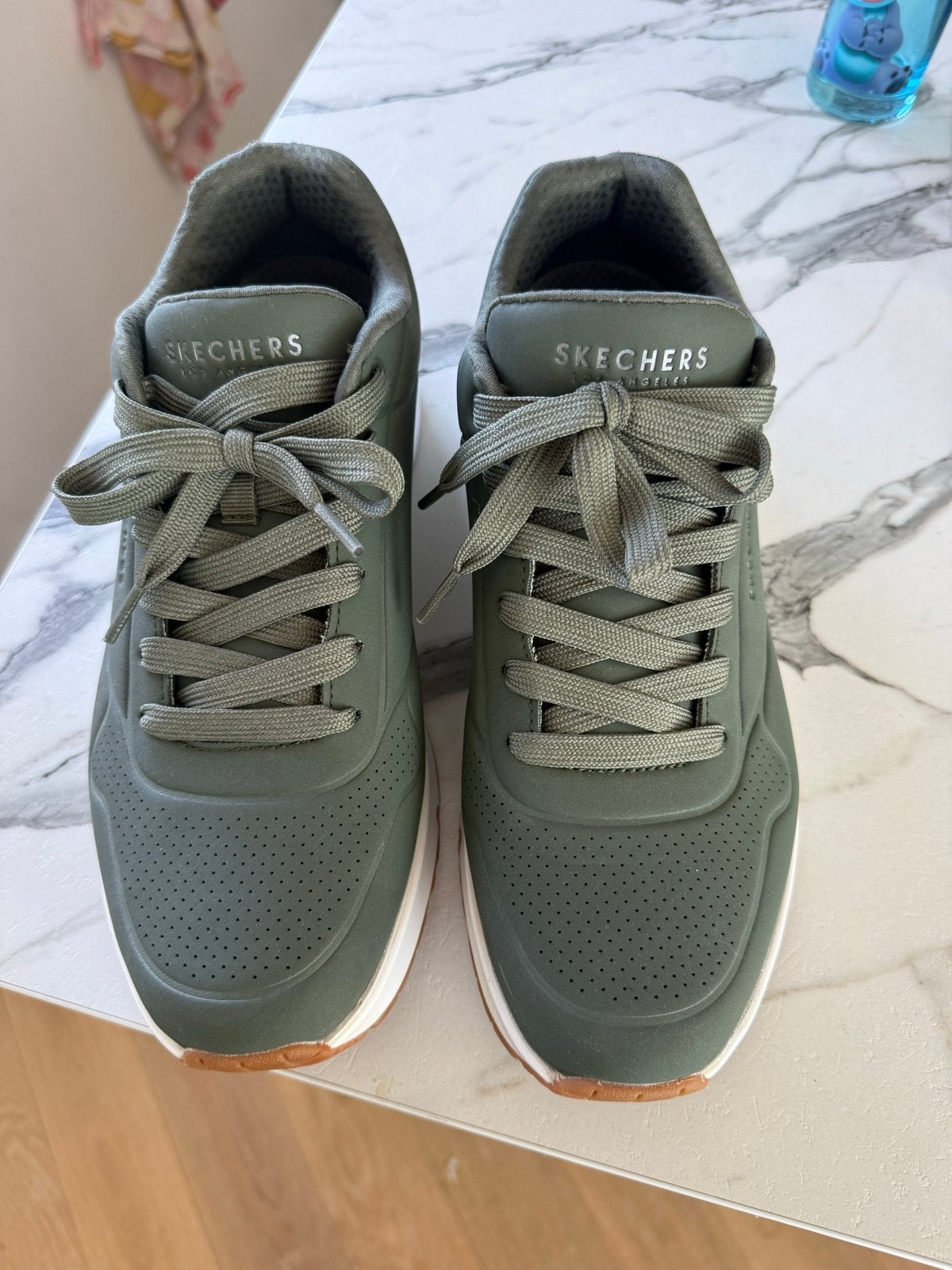 Skechers sneakers, Ophalen of Verzenden, Zo goed als nieuw, Sneakers of Gympen