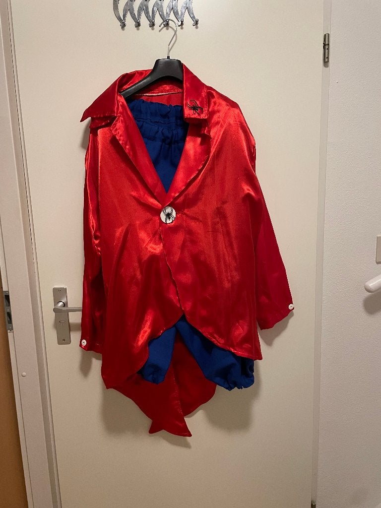 Rode slipjas satijn dames maat XL met blauwe kuitbroek, Maat 38/40 (M), Ophalen of Verzenden, Zo goed als nieuw, Rood