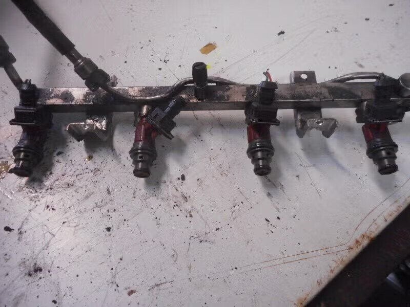 INJECTOR BRANDSTOF 4 injectoren plus galerij 9-5 (YS3E), Saab-de-info@saabgroup.com, Gebruikt, Ophalen of Verzenden, Saab Deutschland GmbH