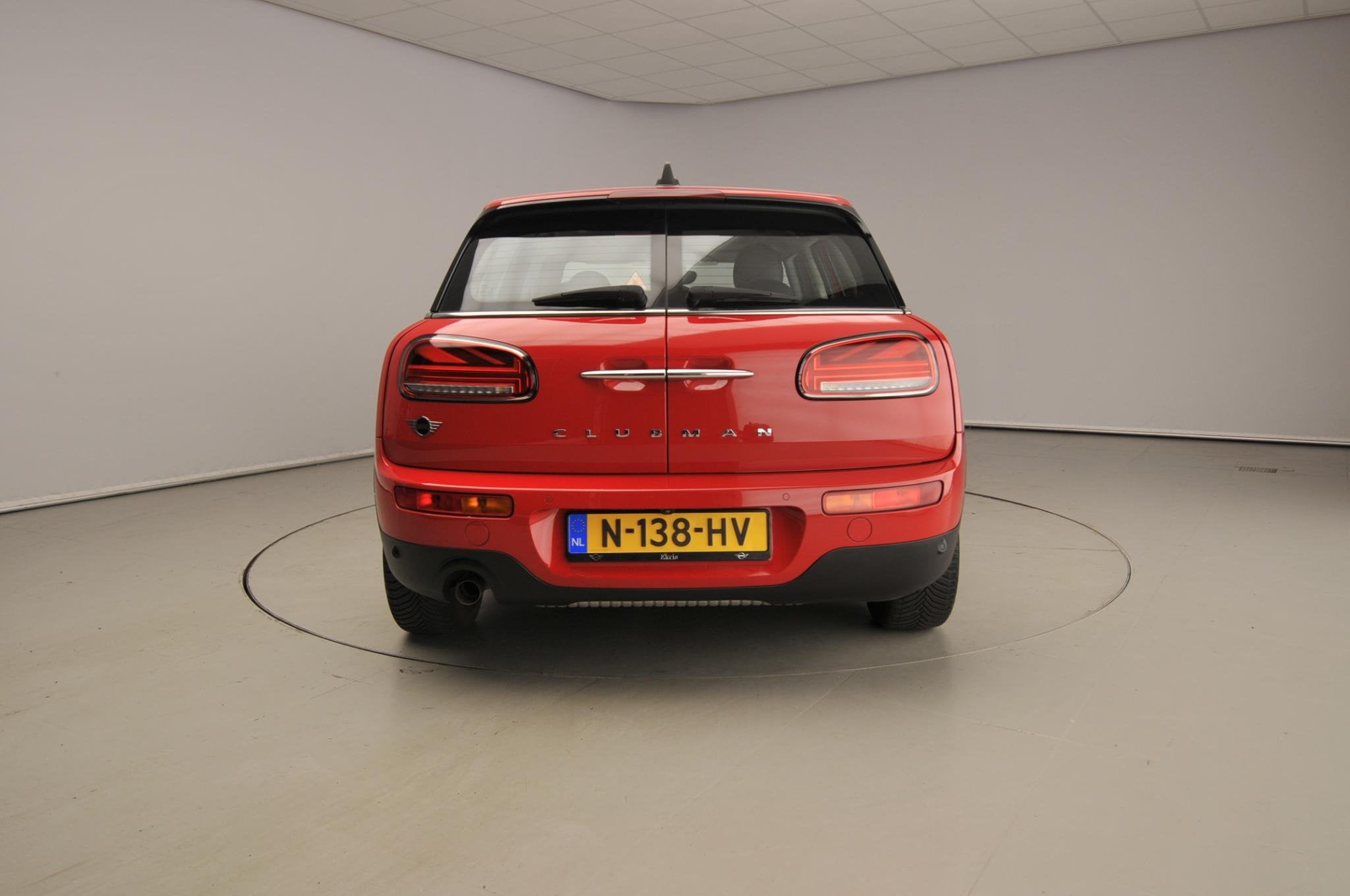 MINI Clubman One Classic | LED | Navigatie | Panoramadak | S, 12 maanden, Gebruikt, Handgeschakeld, 3 cilinders
