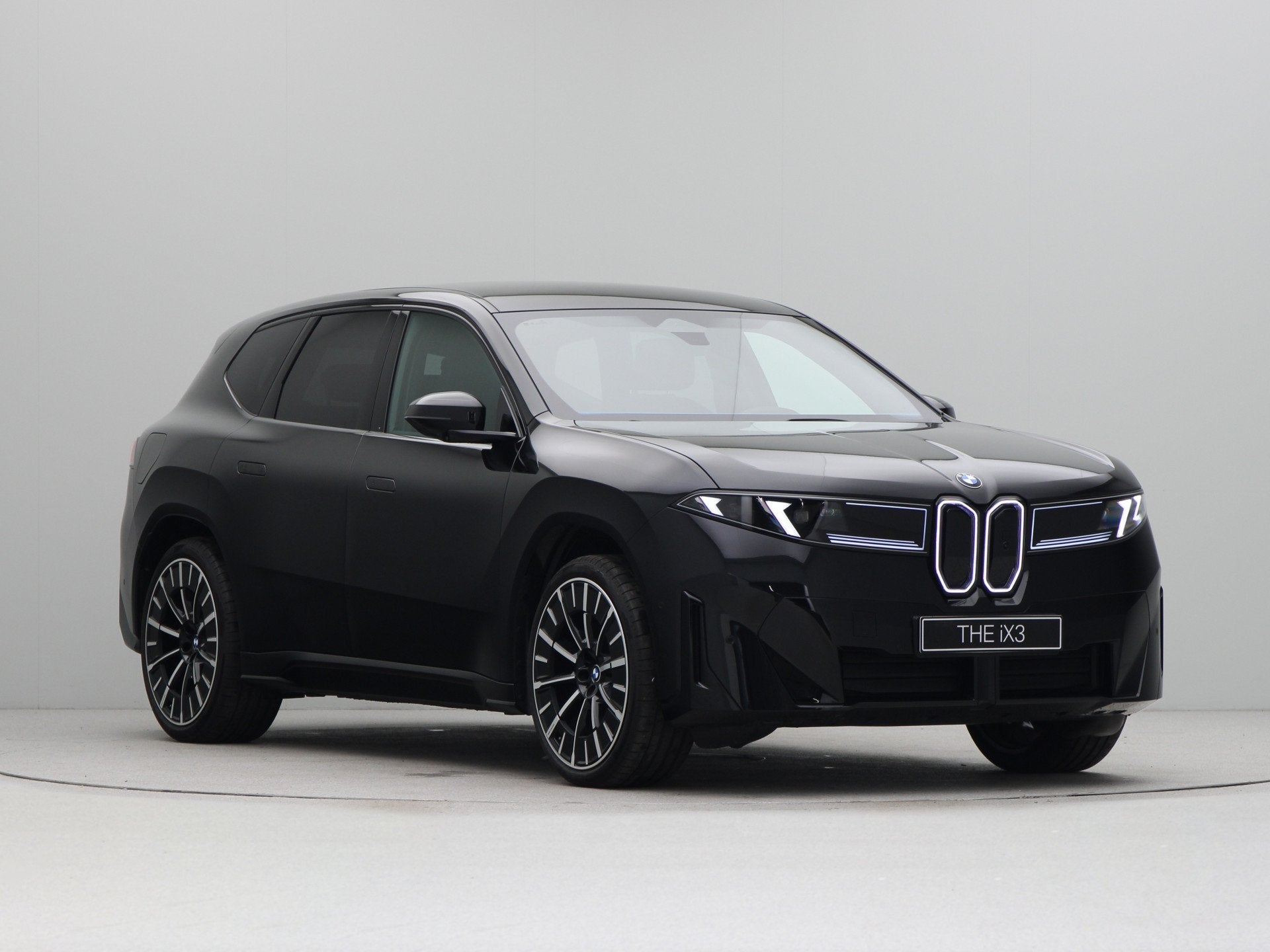BMW iX3 40 (bj 2026, automaat), Auto's, Automaat, Achterwielaandrijving, Zwart, 320 pk