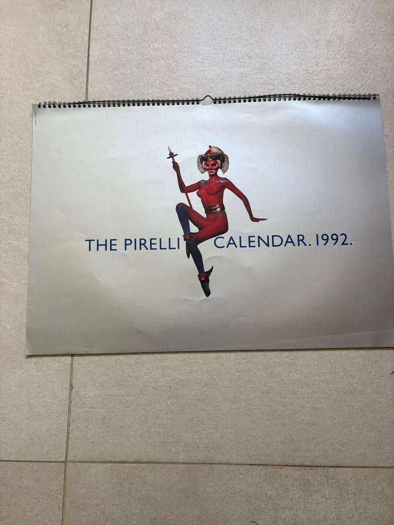 Pirelli Kalender 1992, Diversen, Kalenders, Ophalen, Maandkalender, Zo goed als nieuw