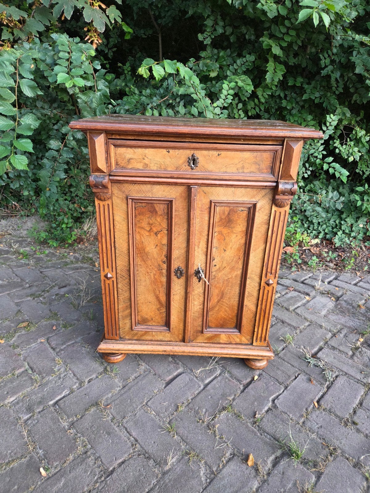 antieke mahonie hout kast, halkast tv meubel, Antiek en Kunst, Antiek | Meubels | Kasten, Ophalen