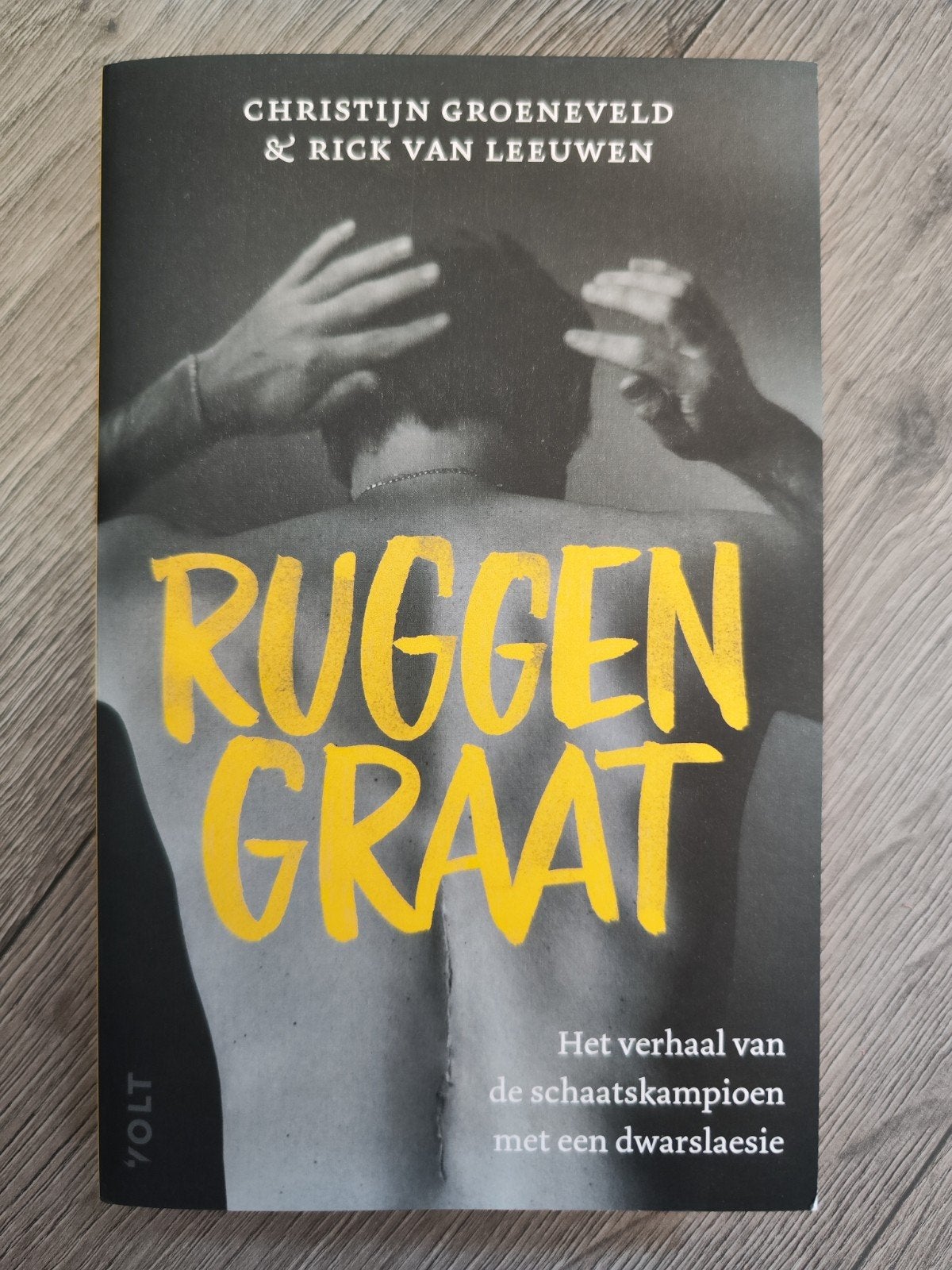 Ruggengraat – Christijn Groeneveld & Rick van Leeuwen, Rick van Leeuwen; Christijn Groeneveld, Ophalen of Verzenden, Zo goed als nieuw