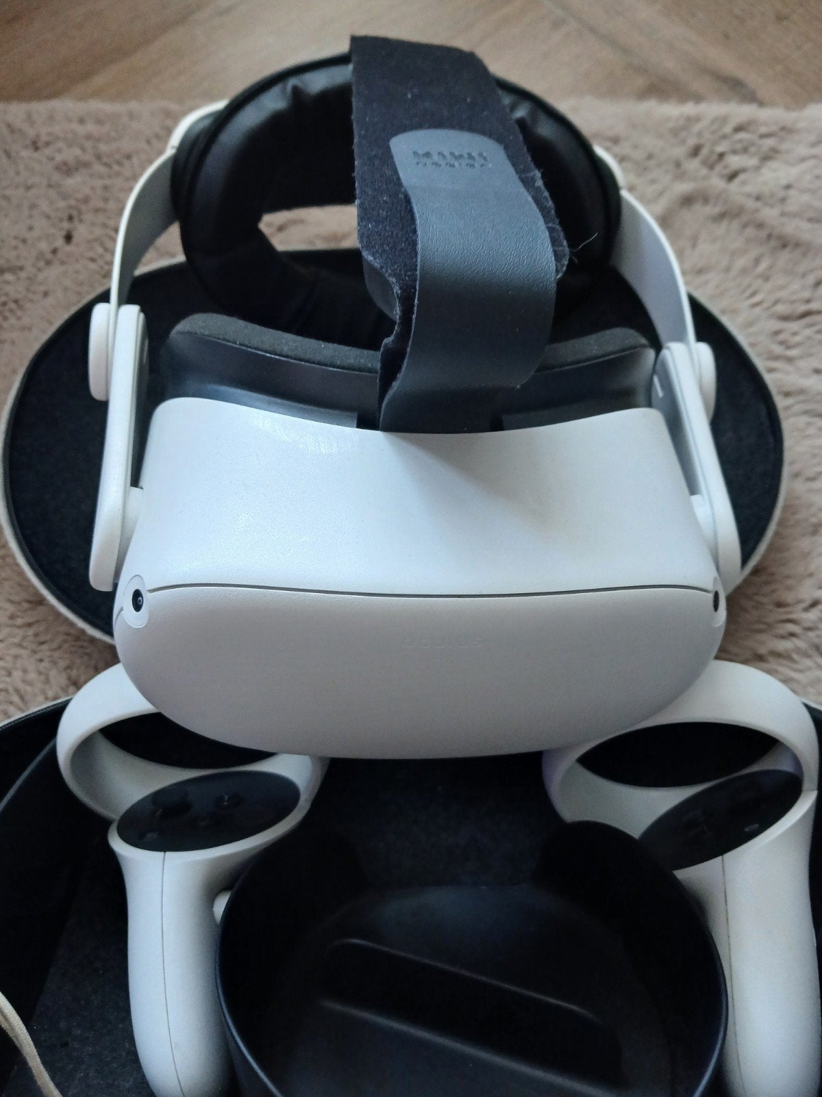 Oculus Quest 2 256GB VR Set met Elite Strap en Travel Case, Spelcomputers en Games, Ophalen of Verzenden, Zo goed als nieuw, VR-bril