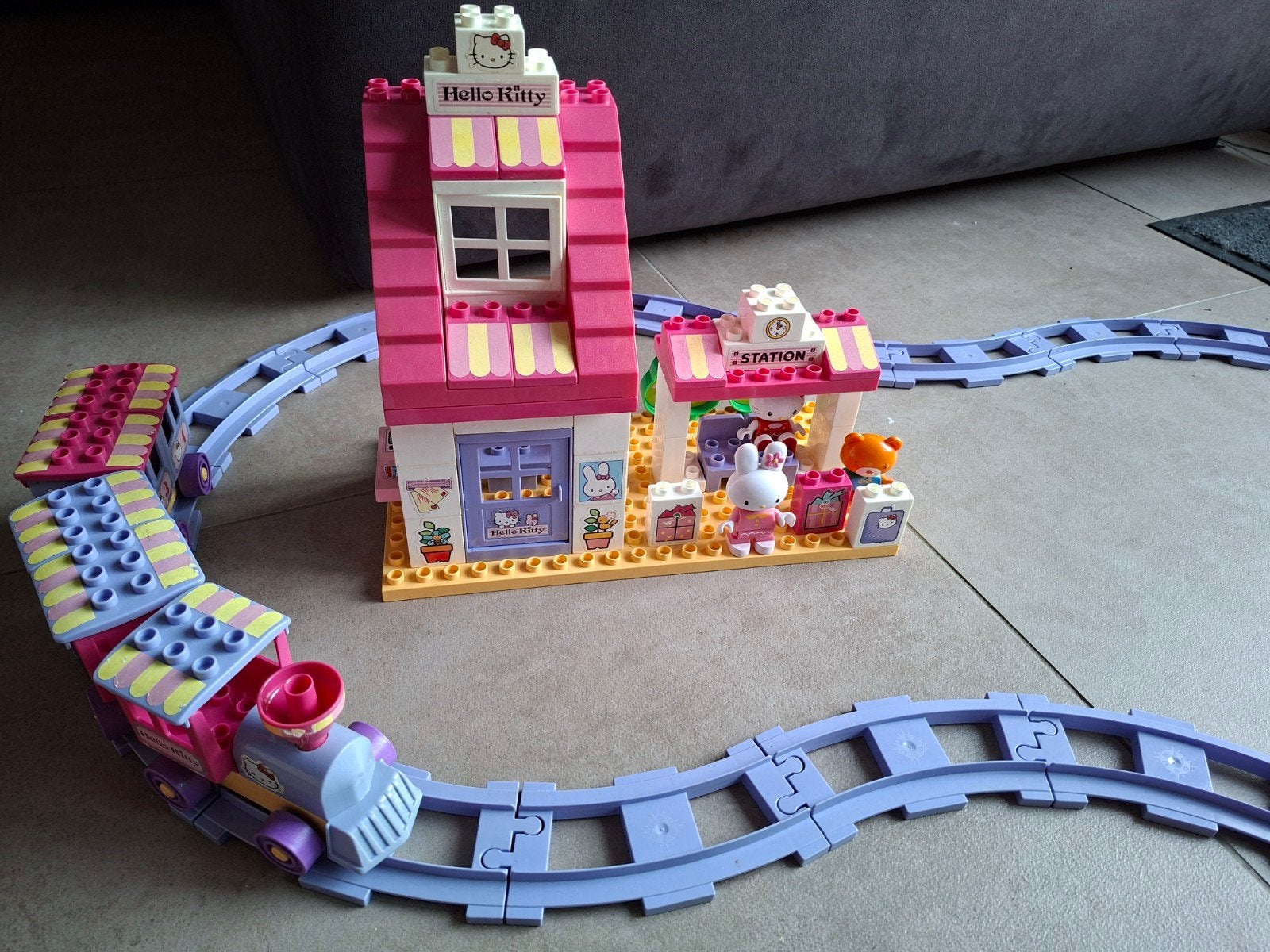 Unico Hello Kitty treinstation, Ophalen, Gebruikt, Overige merken