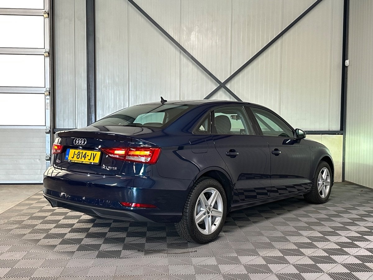 Audi A3 Limousine 30 TFSI 85kw | Pro Line | Airco | Navi | C, Auto's, Audi, 21 km/l, Gebruikt, Euro 6, Blauw