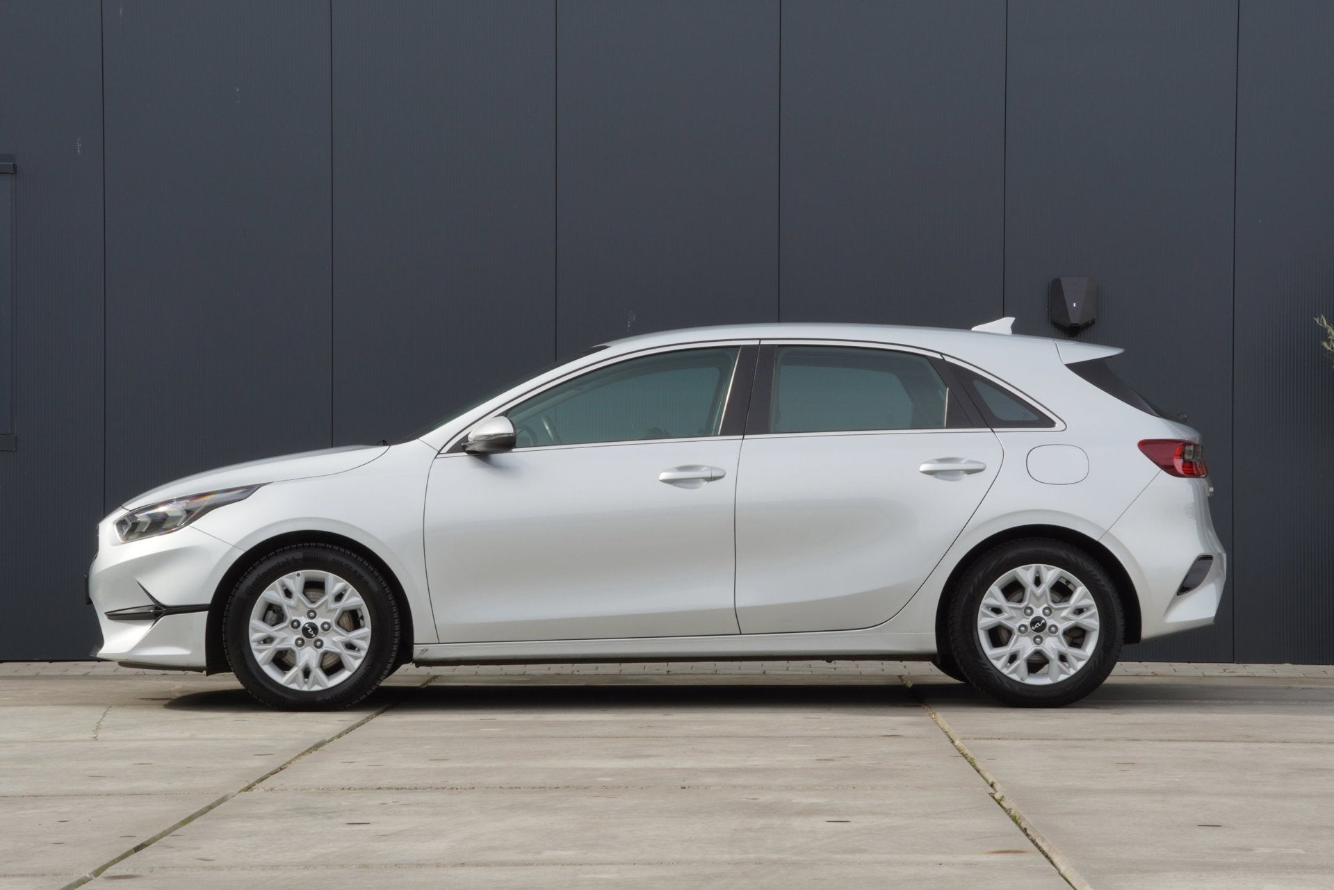 Kia Ceed 1.0 T-GDi DynamicLine 2023 Airco Clima Cruise contr, Auto's, Voorwielaandrijving, Stof, Gebruikt, Origineel Nederlands