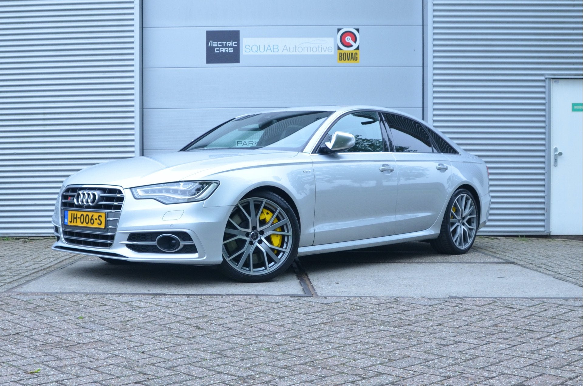 Audi S6 Limousine 4.0 TFSI S6 Quattro Pro Line Plus RS Turbo, Auto's, Automaat, Gebruikt, 120 €/maand, 10 km/l