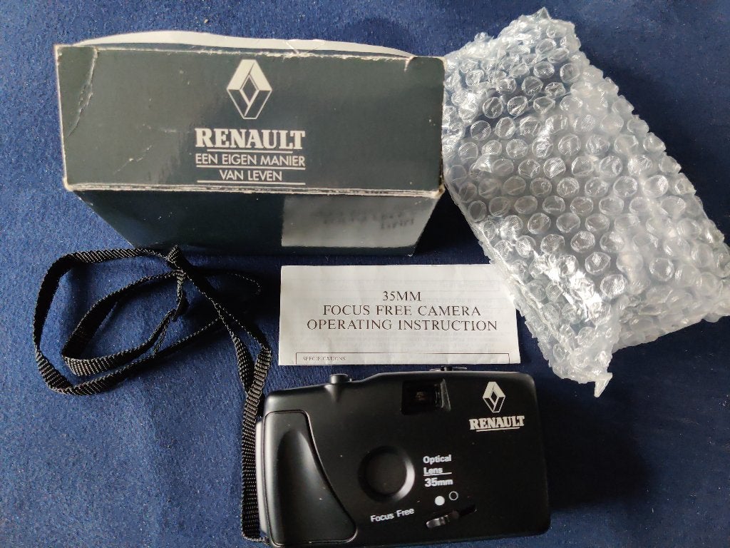 Renault Een Eigen Manier Van Leven 35mm Focus Free Camera, Ophalen of Verzenden, Zo goed als nieuw, Compact, Overige Merken