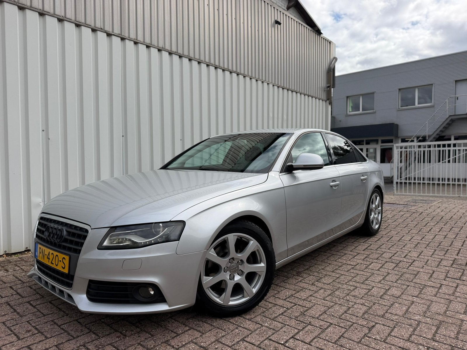 Audi A4 1.8 Tfsi 118KW Multitronic 2008 Grijs, Auto's, Audi, 4 cilinders, 160 pk, A4, 14 km/l