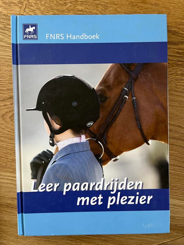FNRS Handboek Leer paardrijden met plezier, Boeken, Ophalen of Verzenden, Gelezen, Overige sporten