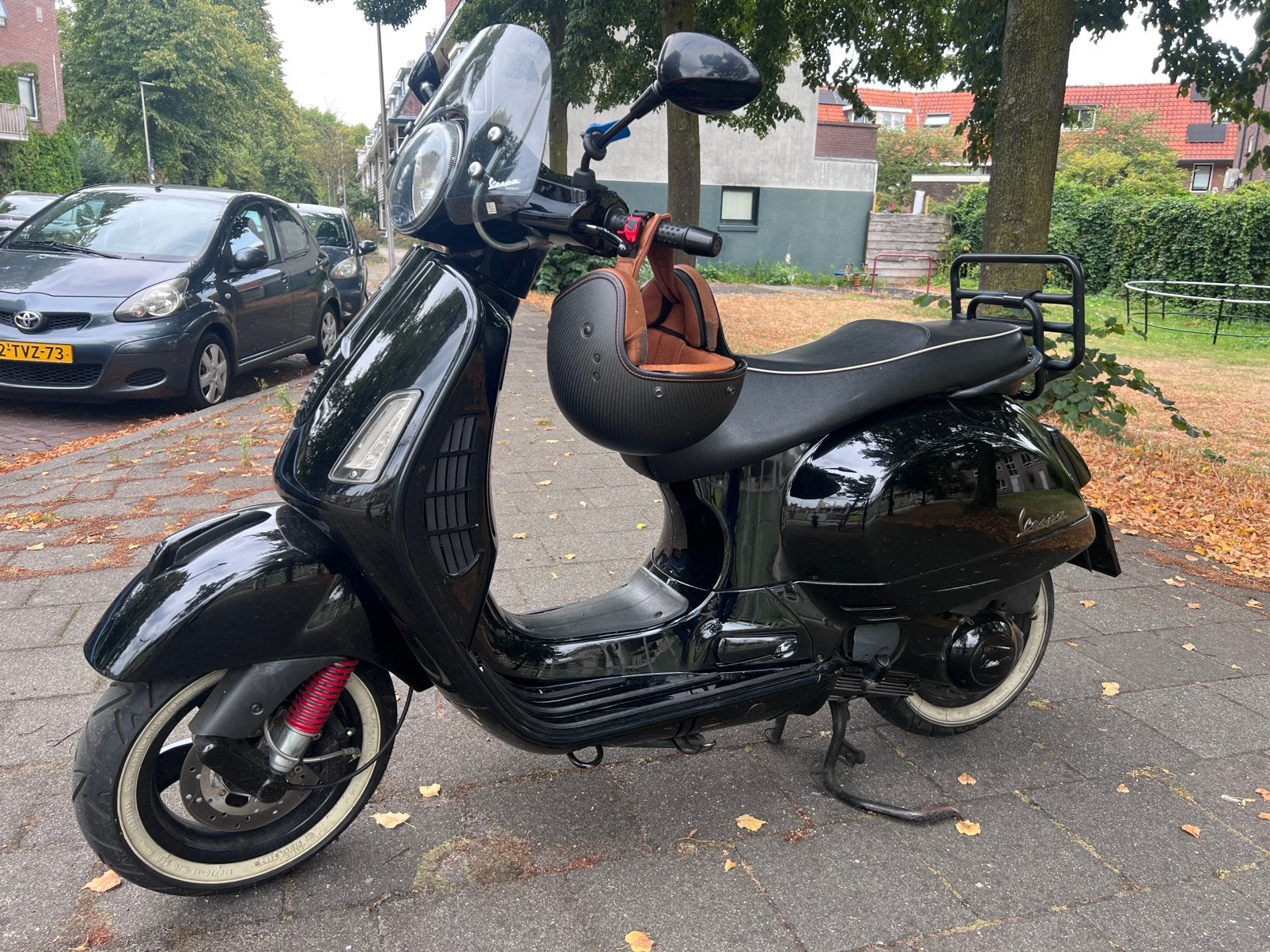 Vespa GTS 300 Super Sport zwart, Particulier, Scooter