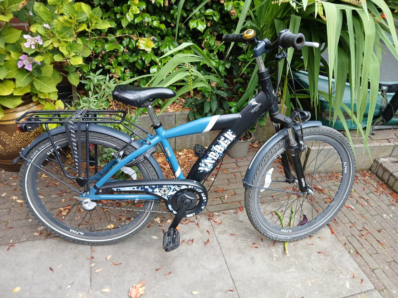 Alpina Yabber kinderfiets 24 inch blauw zwart, Fietsen en Brommers, Fietsen | Jongens, Ophalen, Velgrem, Alpina, Handrem