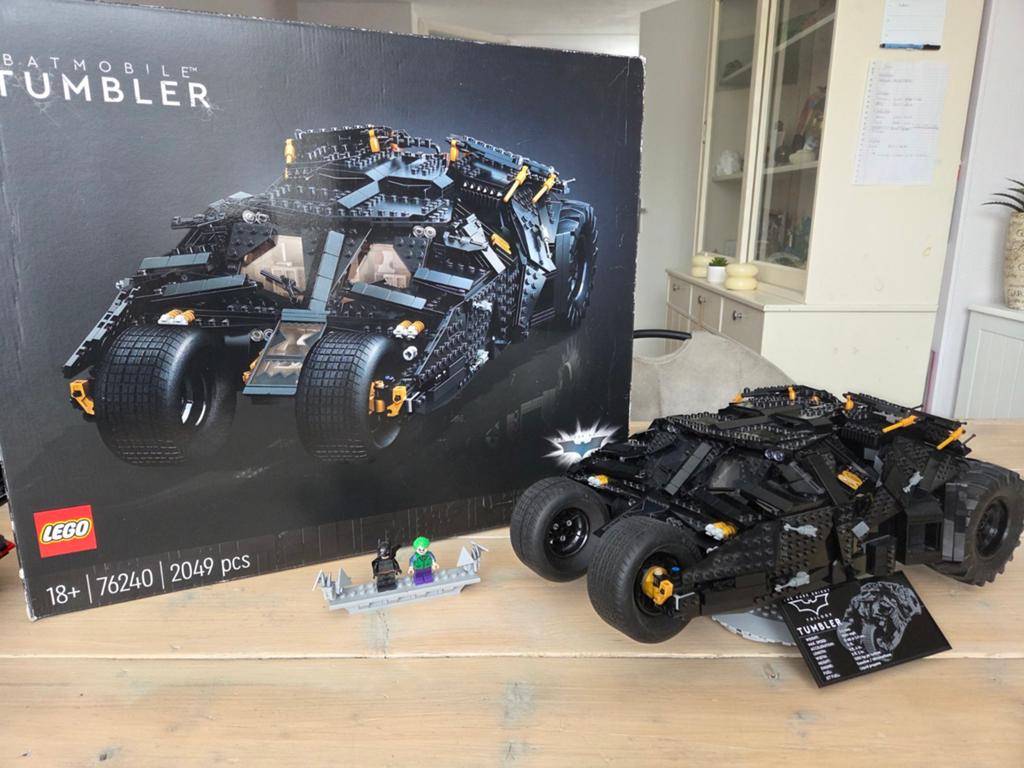 Lego Batmobile Tumbler 76240 - Zo goed als nieuw, Kinderen en Baby's, Speelgoed | Duplo en Lego, Overige thema's, Lego, Ophalen of Verzenden