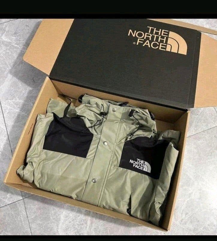 Nieuwe The North Face 1990 GTX Regenjas Maat M, Kleding | Heren, Maat 48/50 (M), Nieuw, Ophalen of Verzenden, The North Face