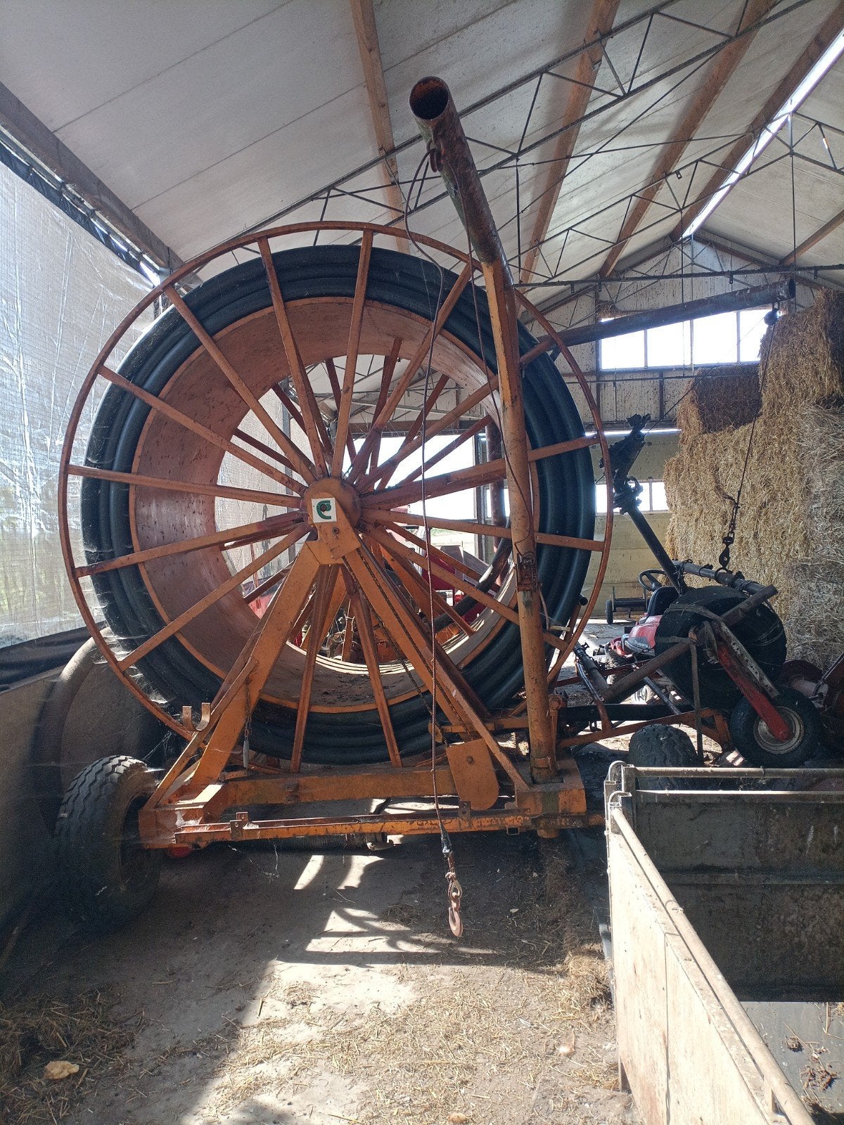 regenhaspel voerbak voerwagen platte wagen, Ophalen