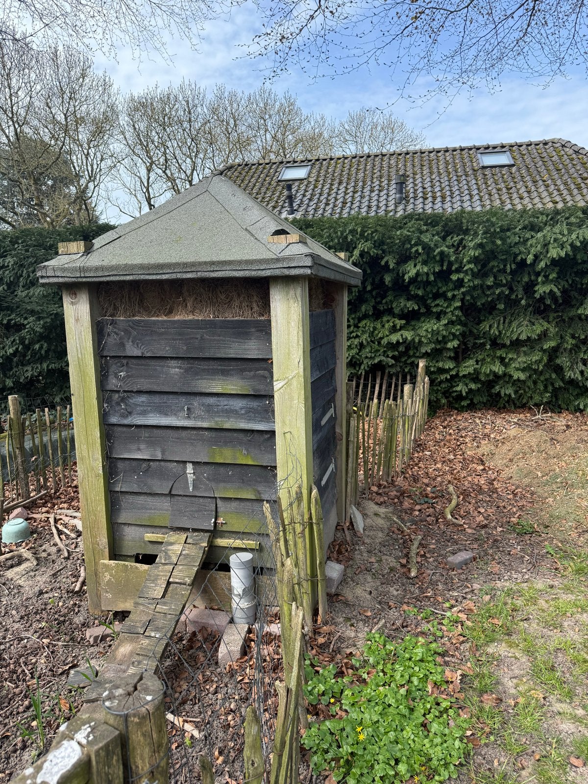 Kippenhok / konijnenhok hooiberg, Dieren en Toebehoren, Ophalen, Gebruikt, Hout, Overige typen