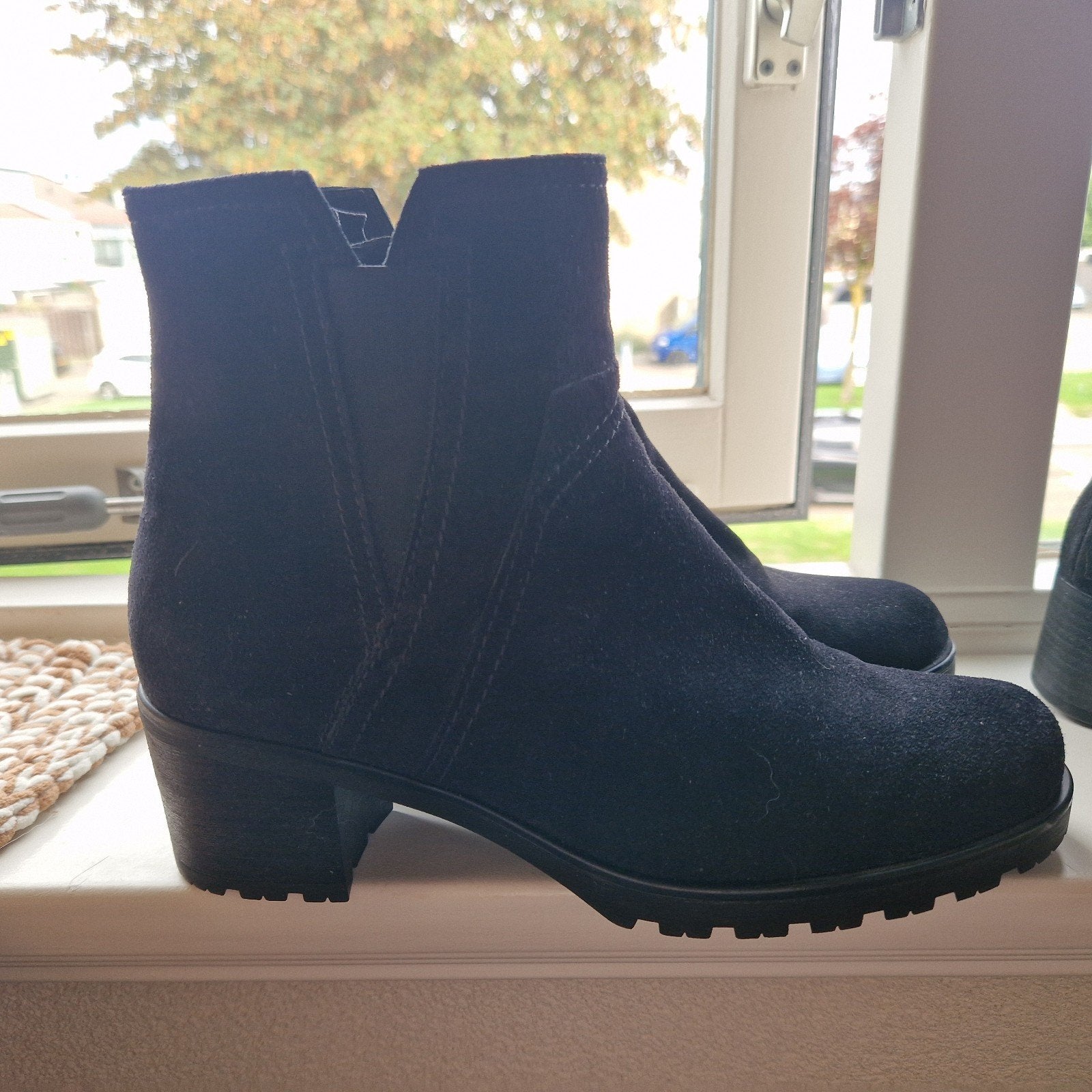 Mooie donkerblauwe Gabor enkellaarsjes. mt 40 6,5., Ophalen of Verzenden, Zo goed als nieuw, Blauw