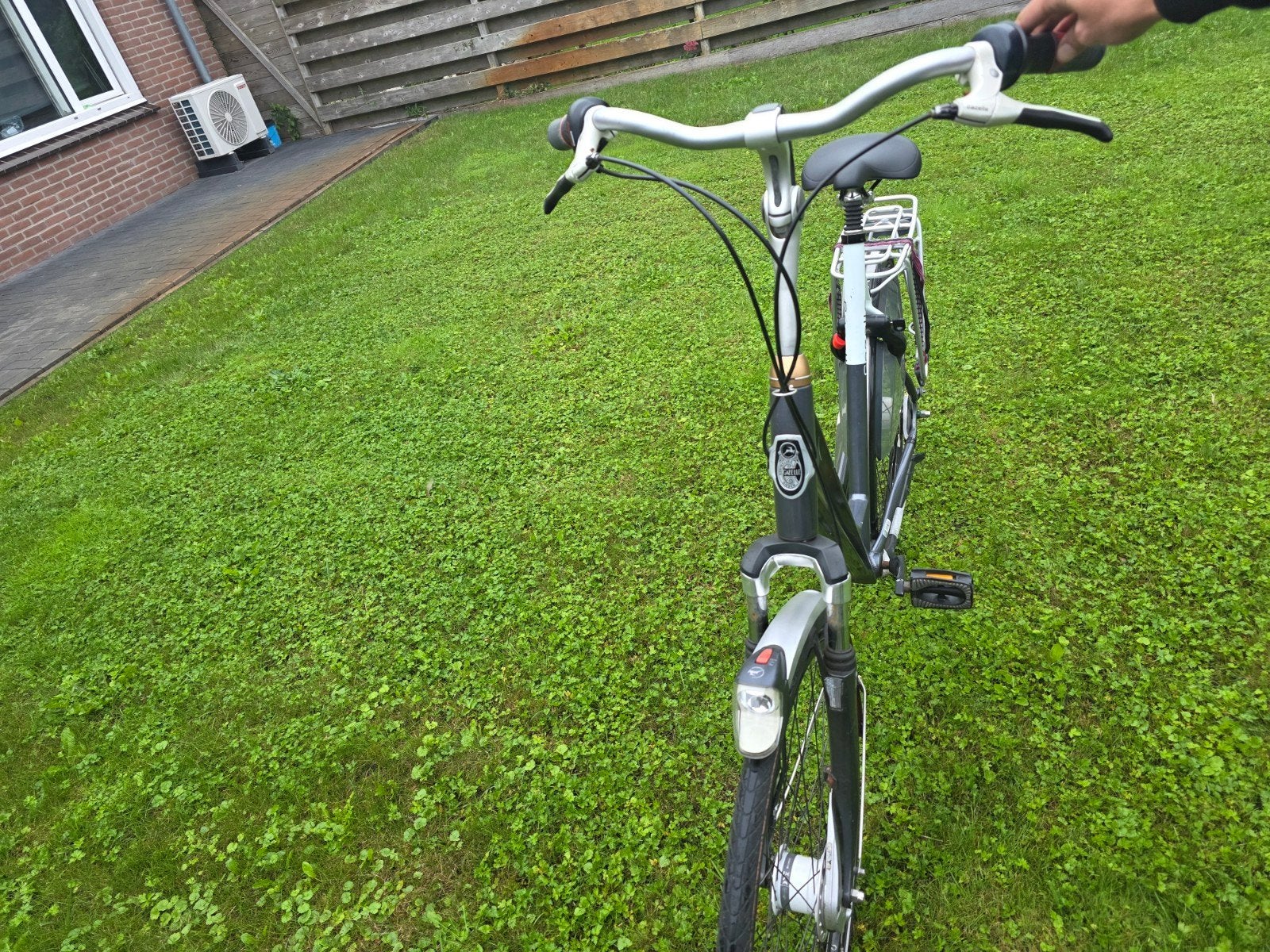 Foto 4 van Gazelle Eclipse Damesfiets - Comfortabel en Stijlvol