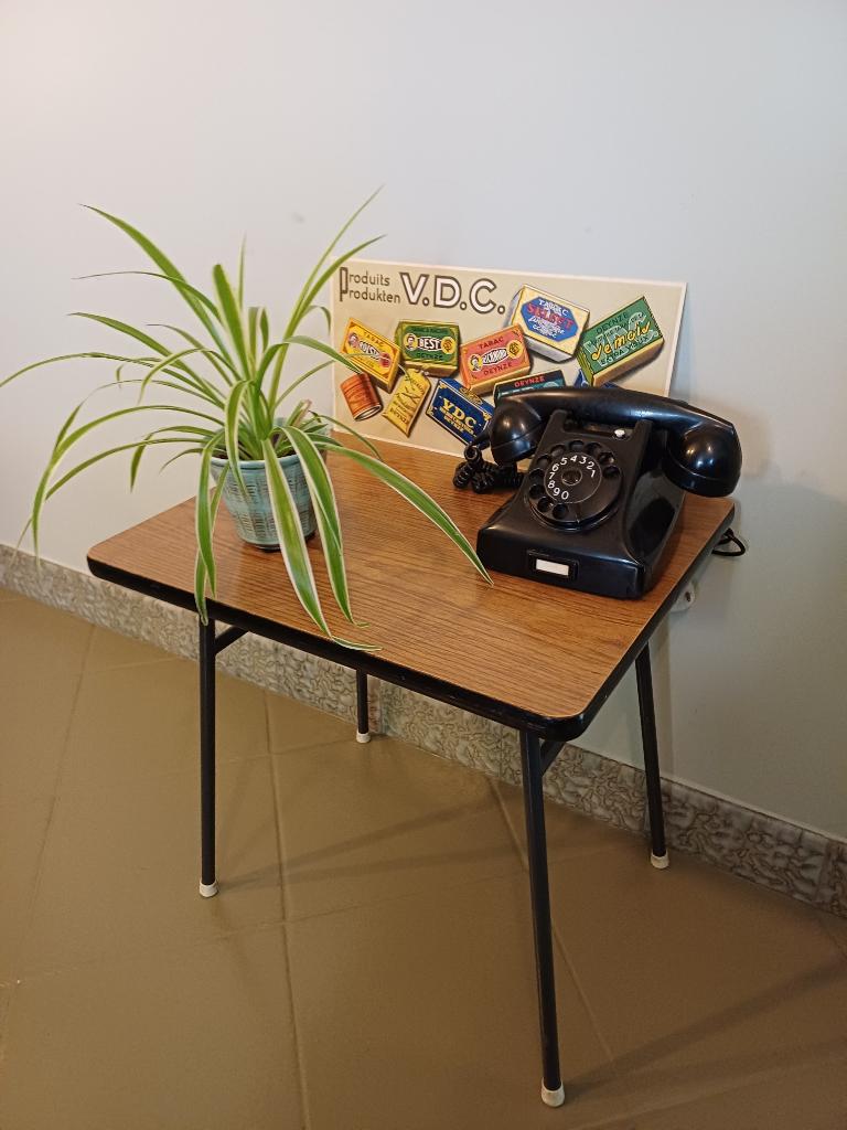Retro vintage bijzettafel midcentury-modern, Ophalen, Gebruikt, Vintage / retro / midcentury, Minder dan 50 cm