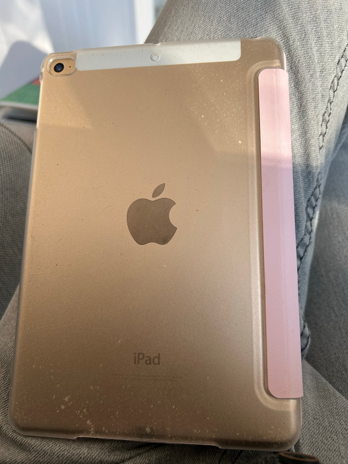 Apple iPad Mini 4 128GB Goud (Wi-Fi), Computers en Software, Apple iPads, Gebruikt, Ophalen of Verzenden, 128 GB, 7 inch of minder